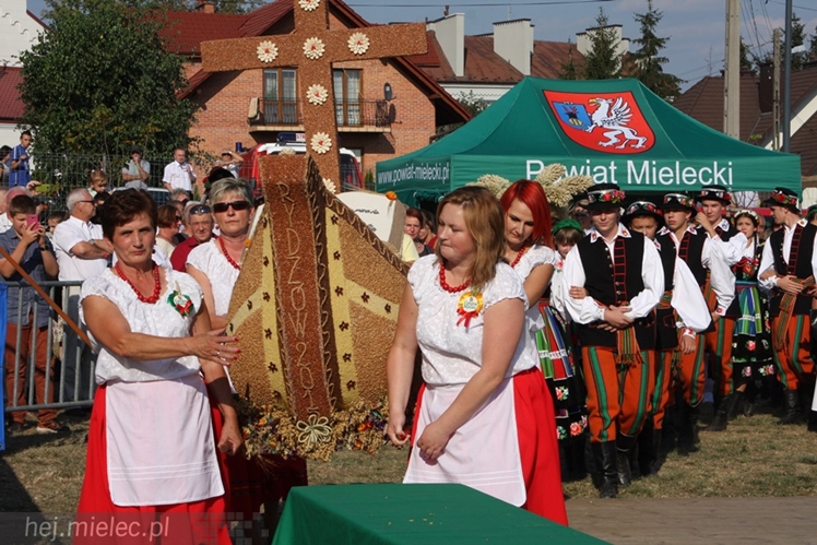 Dożynki Powiatu Mieleckiego 2015