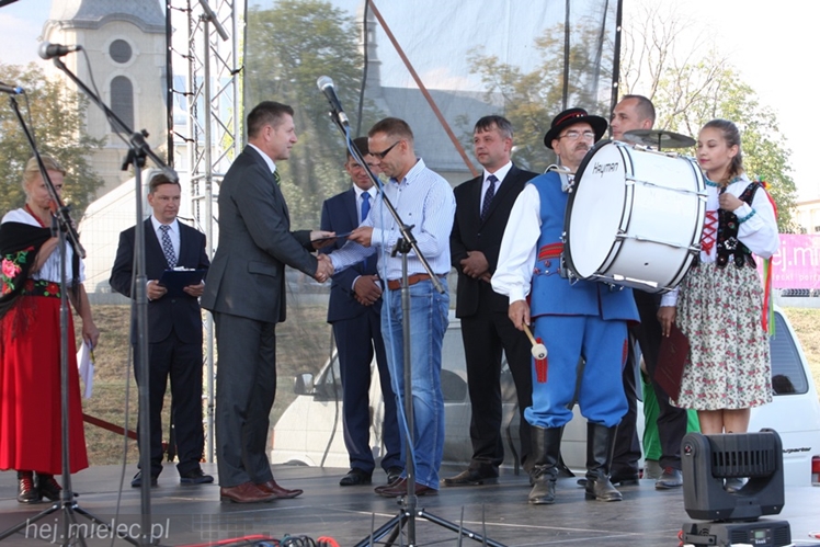 Dożynki Powiatu Mieleckiego 2015