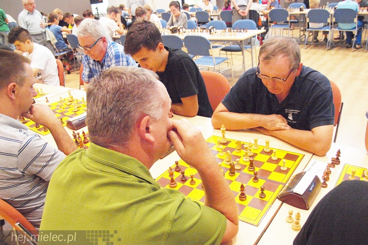 Ponad 70-ciu szachistów na sierpniowym turnieju