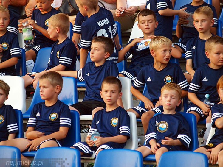 2 liga: FKS STAL MIELEC - KP Błękitni Stargard Szczeciński