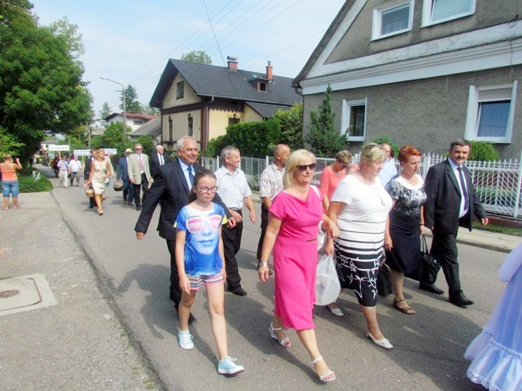 ?Chorzelowiacy? i delegacja Gminy Mielec na Dożynkach Gminnych w Goleszowie