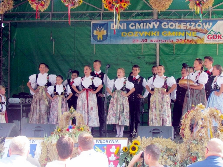 ?Chorzelowiacy? i delegacja Gminy Mielec na Dożynkach Gminnych w Goleszowie