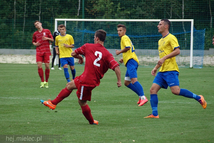 Sparing  POLSKA U-18 ? FKS STAL MIELEC 4:0