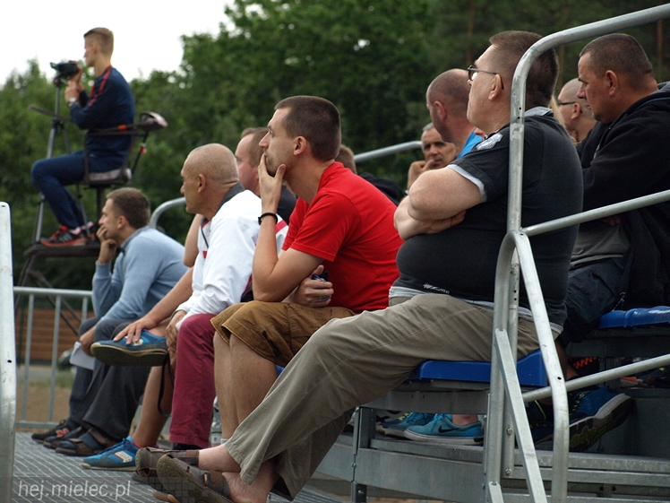 Sparing  POLSKA U-18 ? FKS STAL MIELEC 4:0