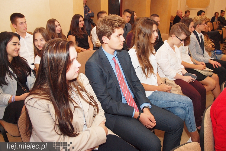 Młodzi Liderzy powołali fundację