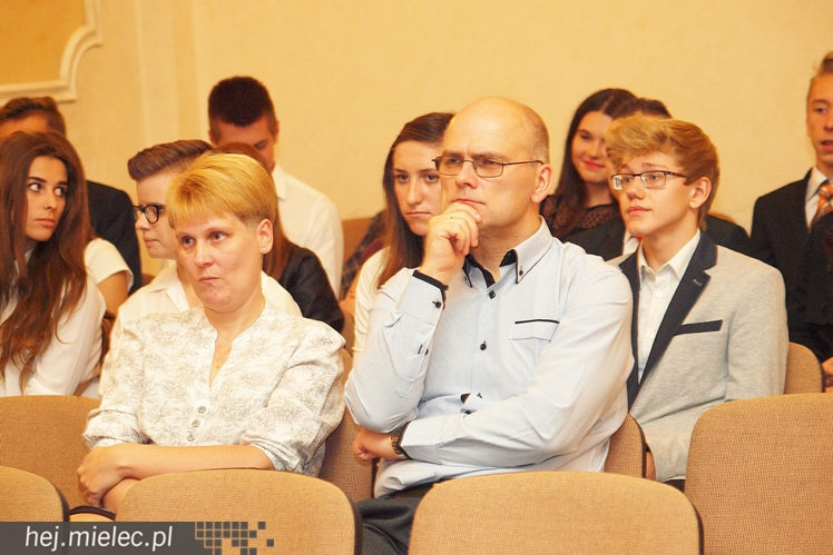 Młodzi Liderzy powołali fundację