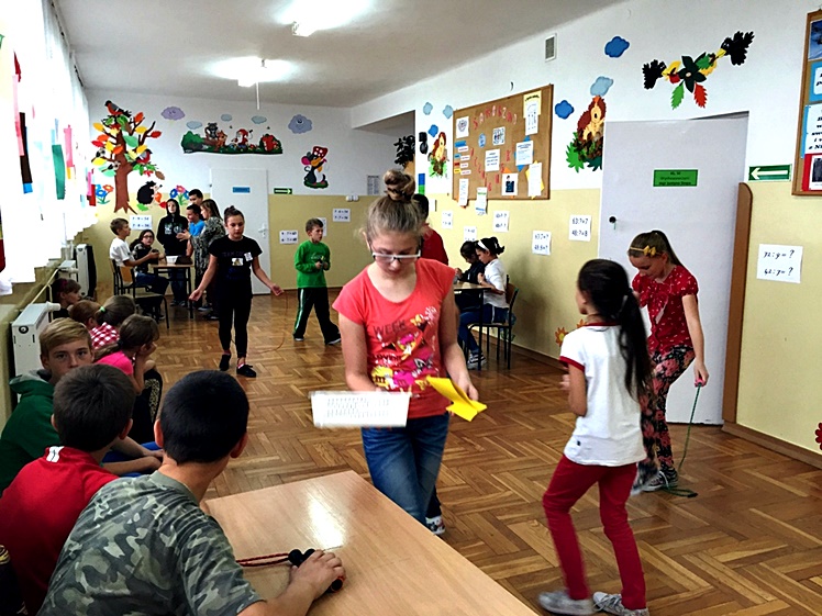 V Światowy Dzień Tabliczki Mnożenia w Szkole Podstawowej w Zabrniu