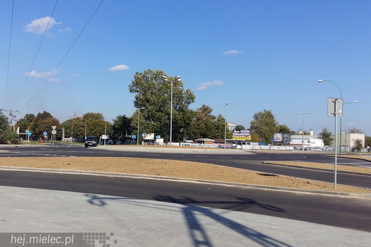 Zakończyła się budowa ronda na Alei Kwiatkowskiego