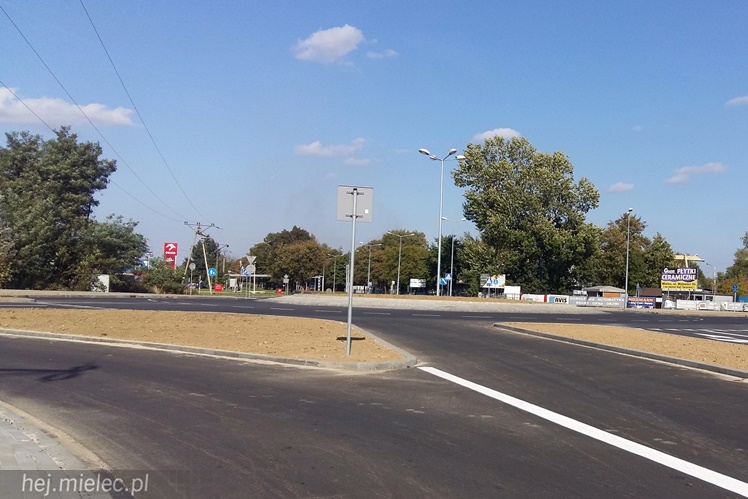 Zakończyła się budowa ronda na Alei Kwiatkowskiego
