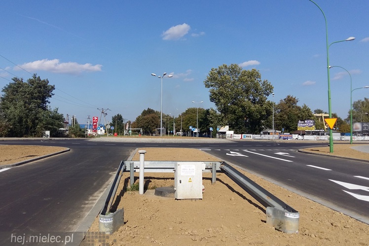 Zakończyła się budowa ronda na Alei Kwiatkowskiego