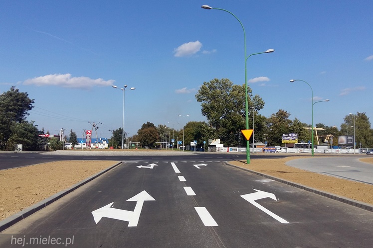 Zakończyła się budowa ronda na Alei Kwiatkowskiego