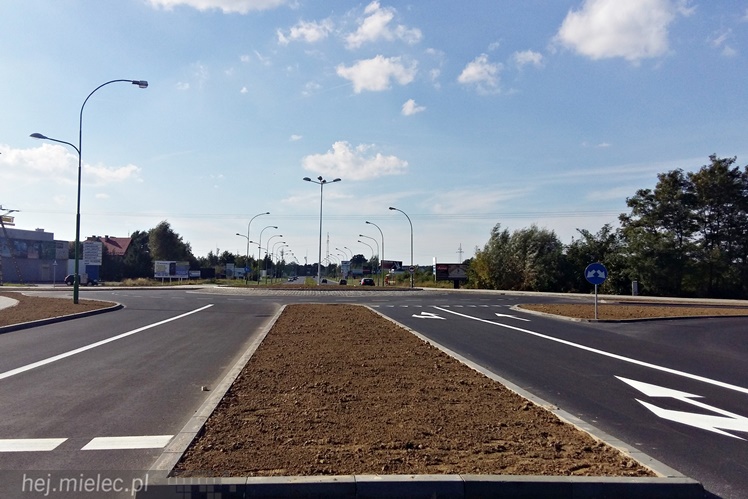 Zakończyła się budowa ronda na Alei Kwiatkowskiego