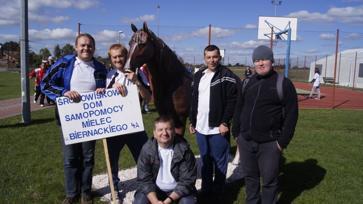 Podopieczni Środowiskowego Domu Samopomocy na Spartakiadzie w Cieszanowie