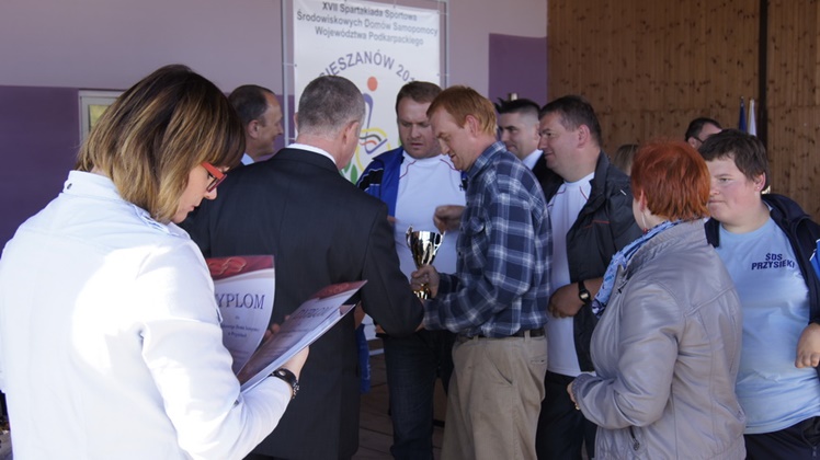 Podopieczni Środowiskowego Domu Samopomocy na Spartakiadzie w Cieszanowie