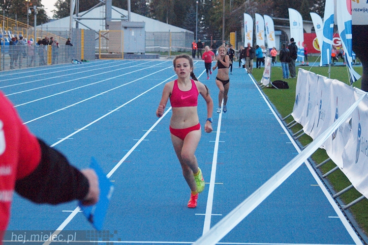 Takiej imprezy w Mielcu jeszcze nie było! Mielec tłumnie biegał!