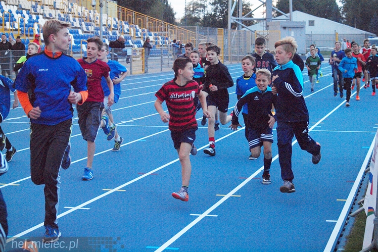 Takiej imprezy w Mielcu jeszcze nie było! Mielec tłumnie biegał!