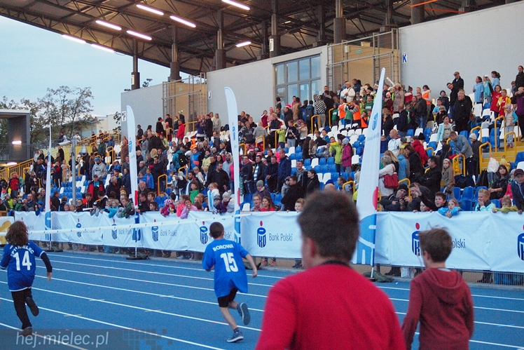 Takiej imprezy w Mielcu jeszcze nie było! Mielec tłumnie biegał!