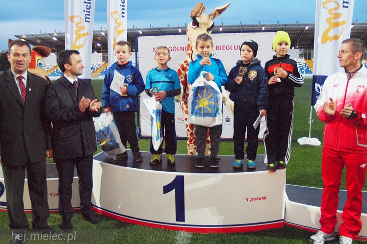 Takiej imprezy w Mielcu jeszcze nie było! Mielec tłumnie biegał!