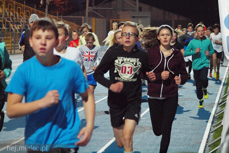 Takiej imprezy w Mielcu jeszcze nie było! Mielec tłumnie biegał!