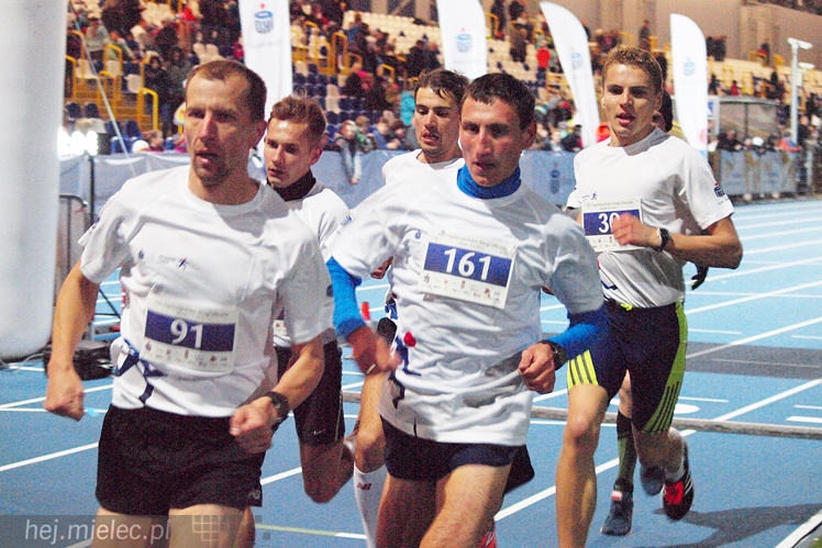 Takiej imprezy w Mielcu jeszcze nie było! Mielec tłumnie biegał!