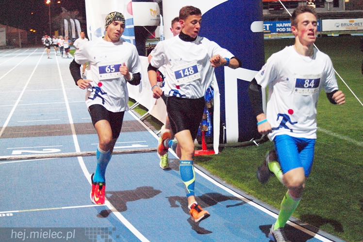 Takiej imprezy w Mielcu jeszcze nie było! Mielec tłumnie biegał!