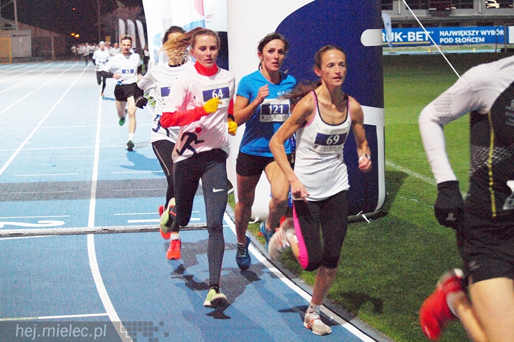 Takiej imprezy w Mielcu jeszcze nie było! Mielec tłumnie biegał!