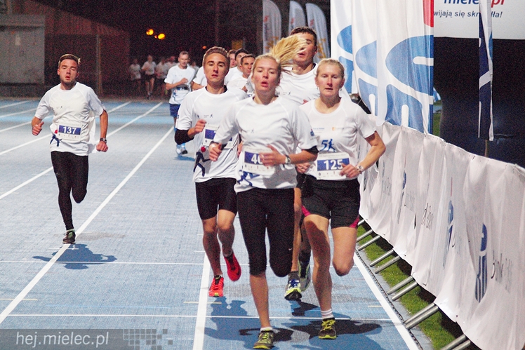 Takiej imprezy w Mielcu jeszcze nie było! Mielec tłumnie biegał!