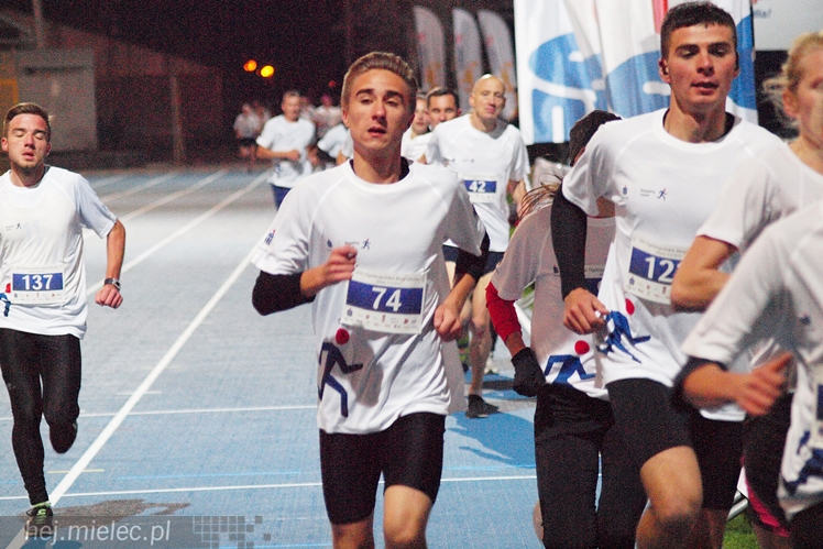 Takiej imprezy w Mielcu jeszcze nie było! Mielec tłumnie biegał!