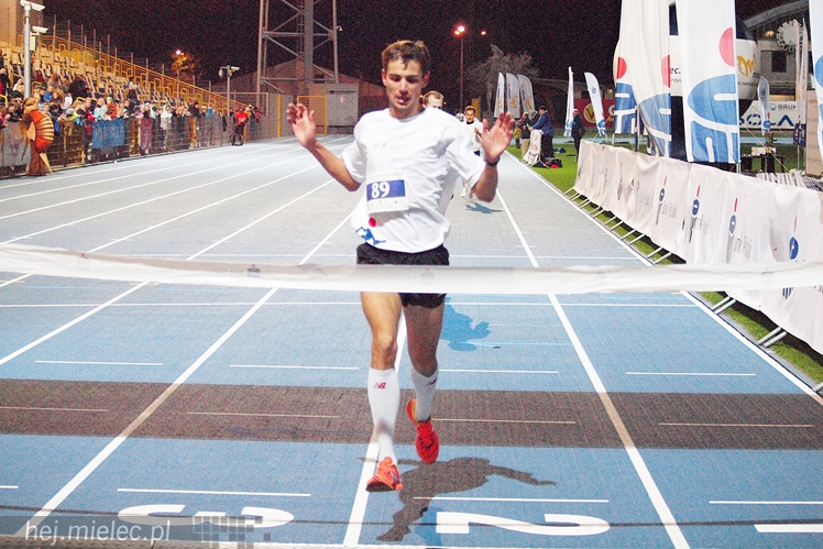 Takiej imprezy w Mielcu jeszcze nie było! Mielec tłumnie biegał!