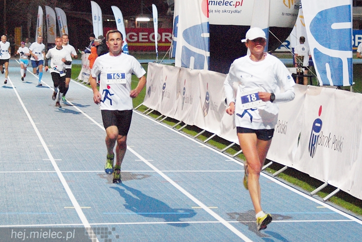 Takiej imprezy w Mielcu jeszcze nie było! Mielec tłumnie biegał!