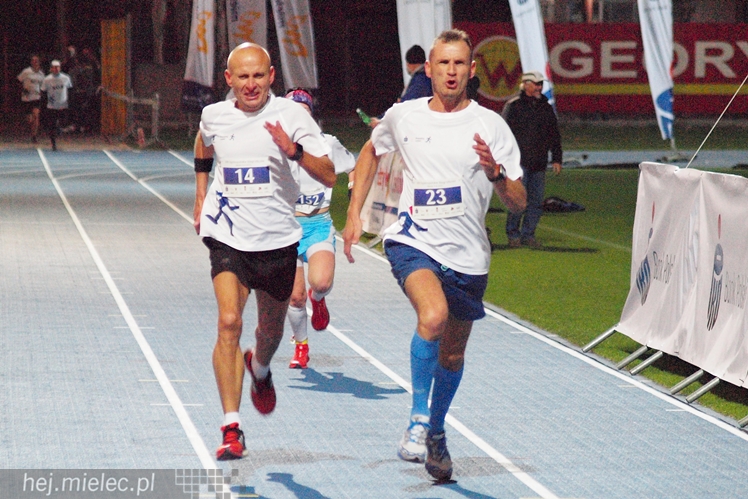 Takiej imprezy w Mielcu jeszcze nie było! Mielec tłumnie biegał!