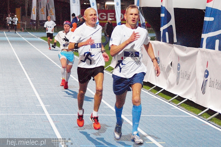 Takiej imprezy w Mielcu jeszcze nie było! Mielec tłumnie biegał!