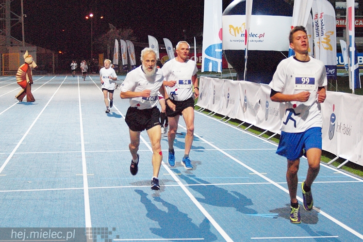 Takiej imprezy w Mielcu jeszcze nie było! Mielec tłumnie biegał!