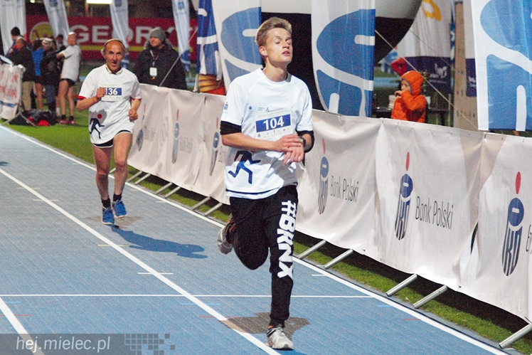 Takiej imprezy w Mielcu jeszcze nie było! Mielec tłumnie biegał!