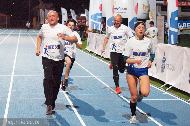 Takiej imprezy w Mielcu jeszcze nie było! Mielec tłumnie biegał!