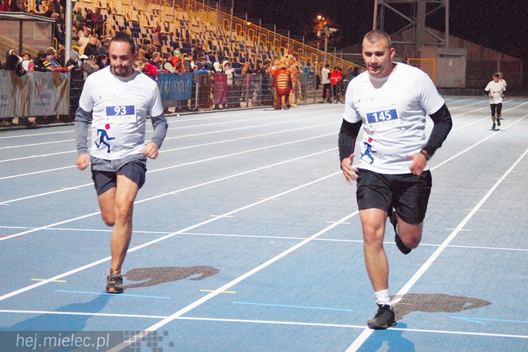 Takiej imprezy w Mielcu jeszcze nie było! Mielec tłumnie biegał!