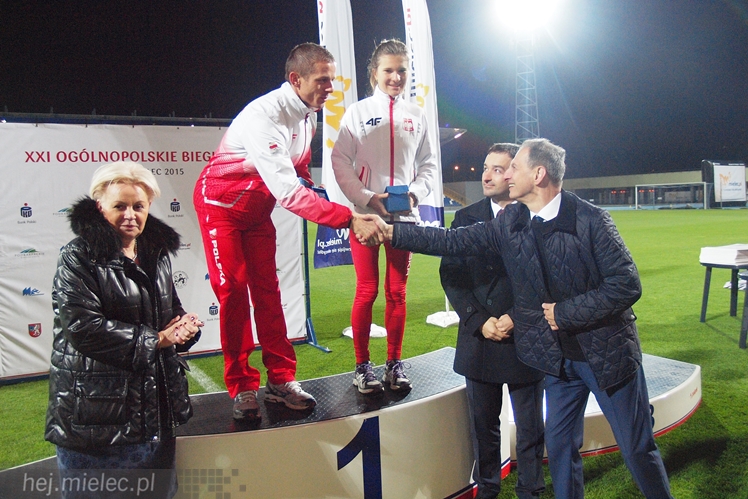 Takiej imprezy w Mielcu jeszcze nie było! Mielec tłumnie biegał!