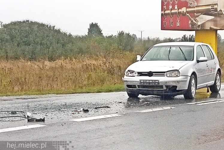 Ślisko na mieleckich drogach, są kolizje