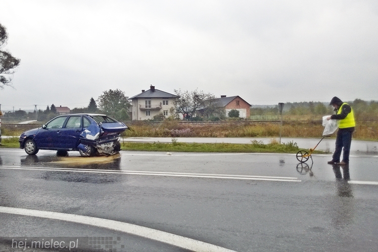 Ślisko na mieleckich drogach, są kolizje