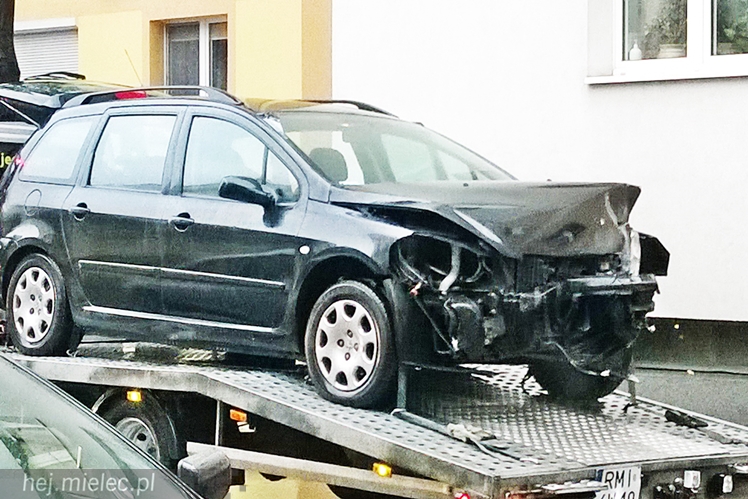 Ślisko na mieleckich drogach, są kolizje