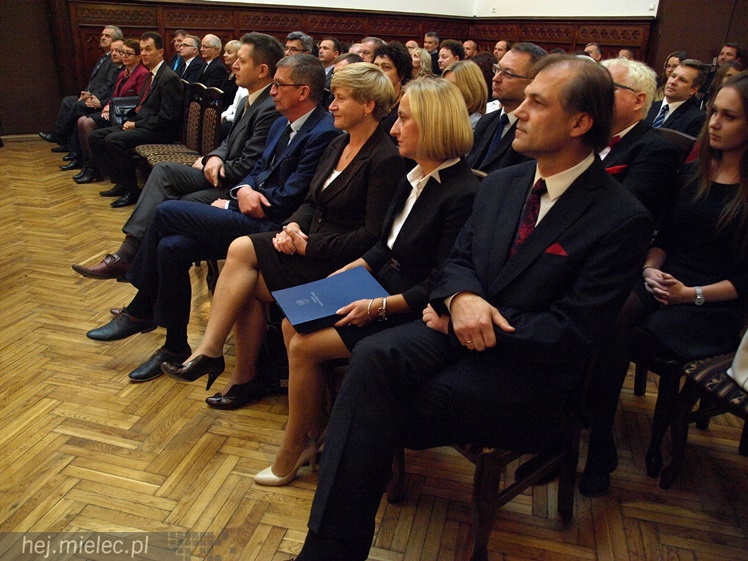Uroczystość wręczenia nauczycielom nagród starosty powiatu mielckiego