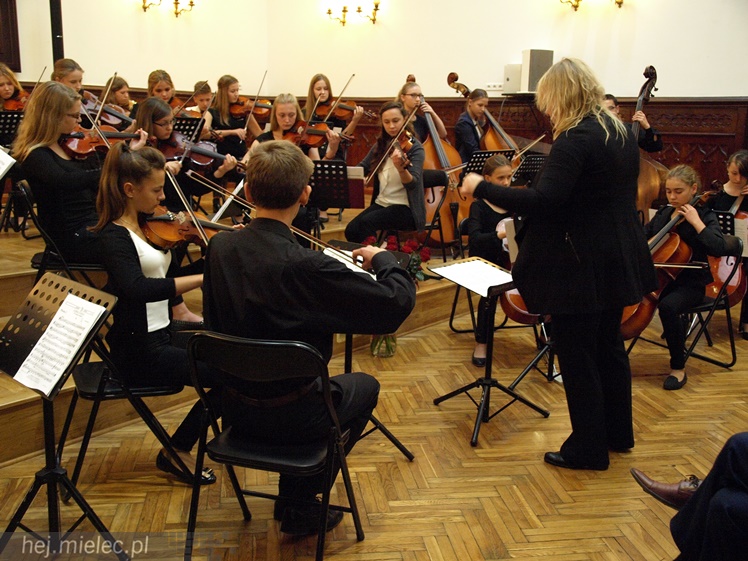 Uroczystość wręczenia nauczycielom nagród starosty powiatu mielckiego