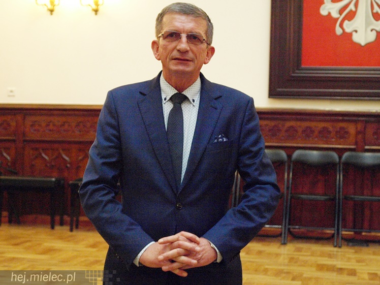 Uroczystość wręczenia nauczycielom nagród starosty powiatu mielckiego