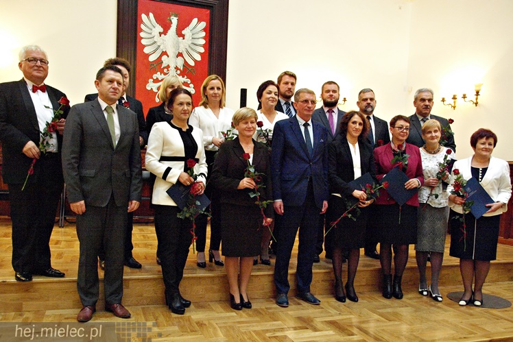Uroczystość wręczenia nauczycielom nagród starosty powiatu mielckiego