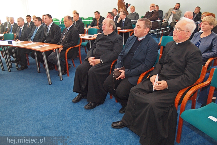 Radni Miejscy spotkali się na papieskiej sesji