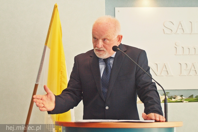 Radni Miejscy spotkali się na papieskiej sesji