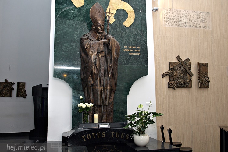 Dni Papieskie: koncert chórów I i II Liceum Ogólnokształcącego