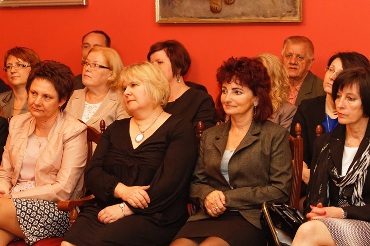 Nauczyciele i wychowawcy z mieleckich szkół nagrodzeni