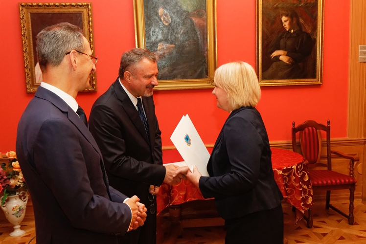 Nauczyciele i wychowawcy z mieleckich szkół nagrodzeni