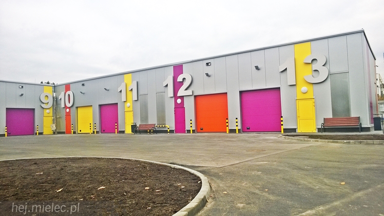 Koniec budowy kolorowego inkubatora